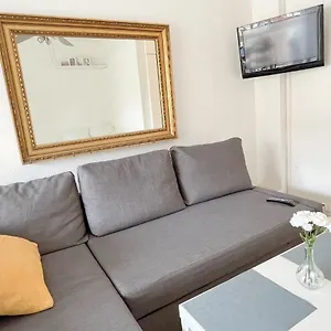https://casa-hercules-studio.hotelsinnerja.org